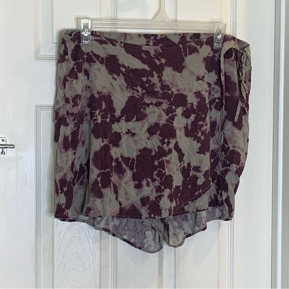 TORRID Wrap Skort - Textured Heather Tie Dye Grey Size 2/Size 2X - Picture 6 of 13